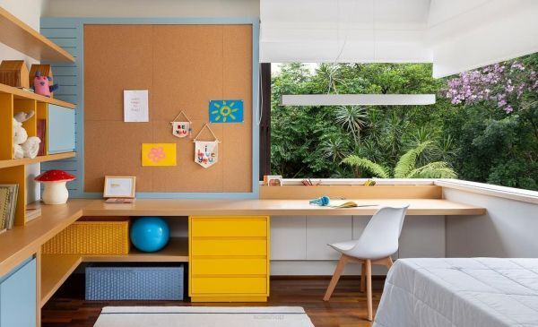 Safety and comfort – a cork in the children's room